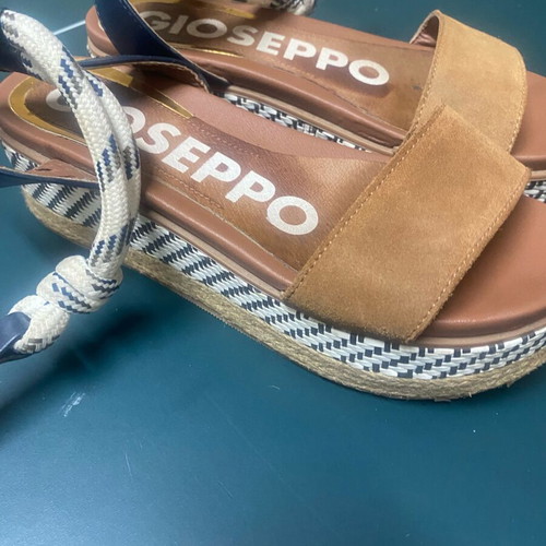 Gioseppo platform espadrille sandals size 37 used, white and brown