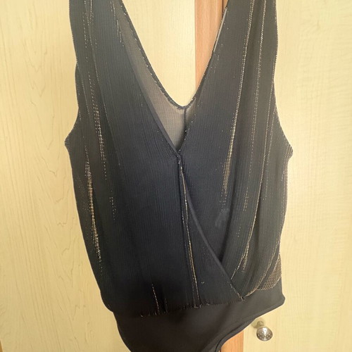 Pull&Bear black bodysuit with transparency and V neckline like new, size M