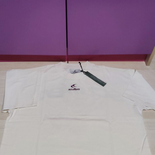 Scuffers t-shirt Large new, white, oversized streetwear