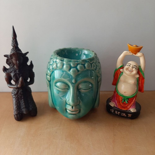 Asian art set of three items like new