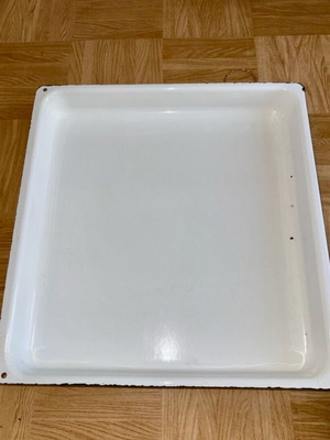 White baking tray like new