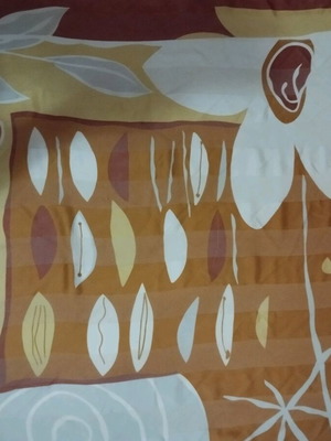 Scarf like new 75×75 white and beige