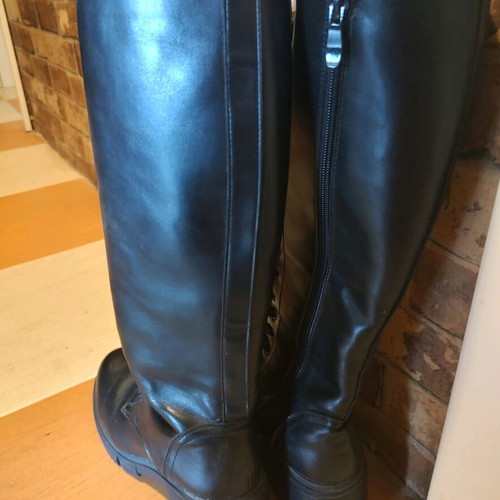 Mat Star women's black boots size 37 like new