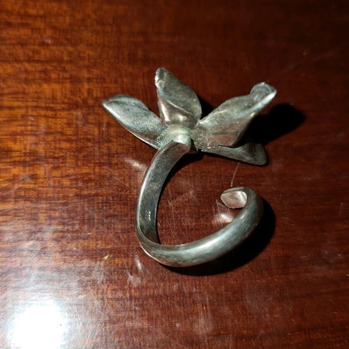 Silver 925 ring used with flower design