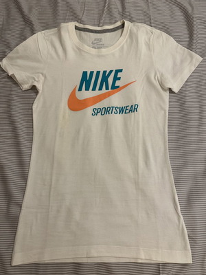 Nike Tshirt like new, size S, white