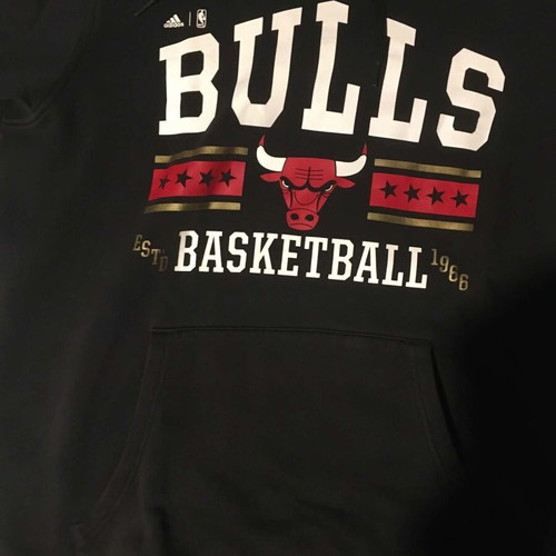 Adidas Bulls Hoodie size L black like new