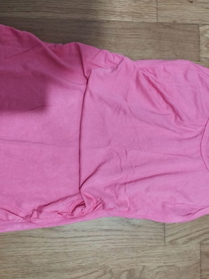 Pink sleeveless top used, Medium size