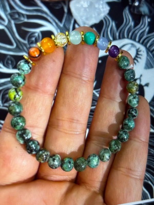 Handmade bracelet with natural stones new for good luck
