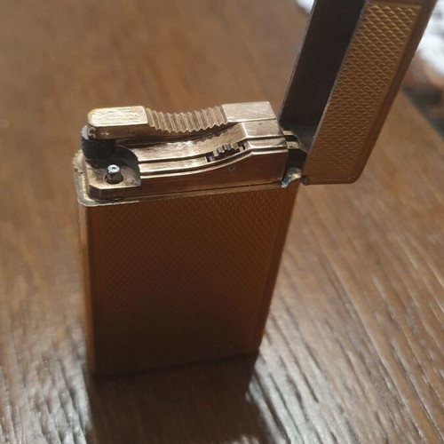 S.T. Dupont Ligne 1 Large gold plated lighter with Diamond Head design