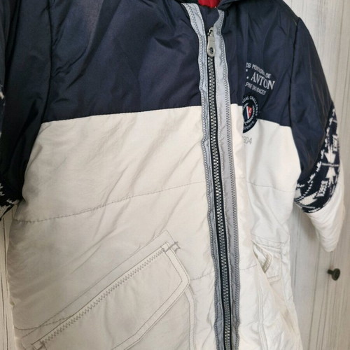 Lapin jacket for boy size 6 like new, hooded, white and blue