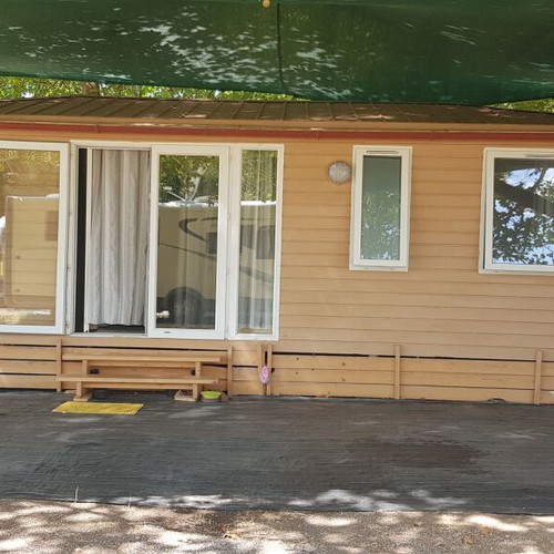 O'hara 2010 caravan used with 3 bedrooms and full equipment
