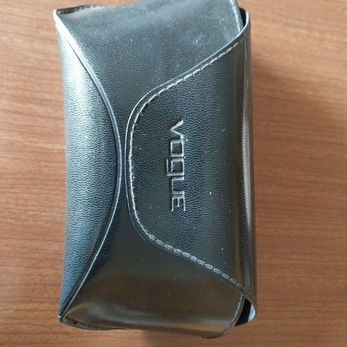 Authentic women's sunglasses Vogue with their case