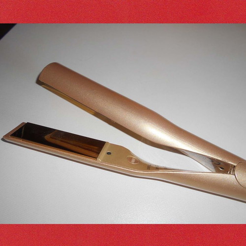 Hair straightener and curler 2 in 1 OEM YIX-105 used with ceramic titanium plate