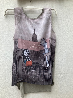 Toi & Moi blouse Small like new, gray multicolor