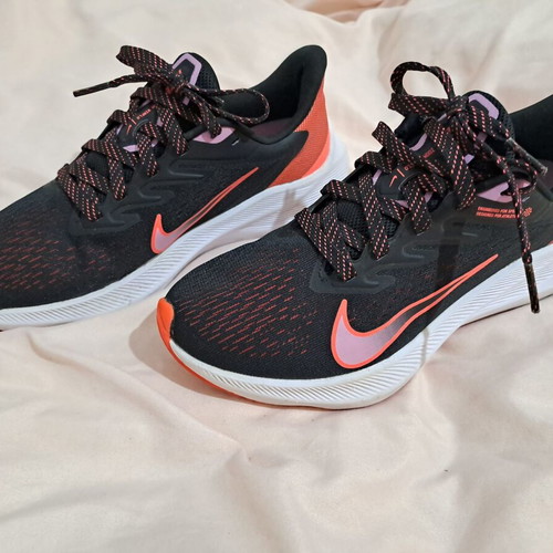 Nike Zoom Winflo 7 γυναικεία αθλητικά παπούτσια νούμερο 36 σαν καινούργιο