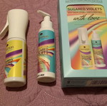 Σετ Messinian Spa Sugared Violets λοσιόν σώματος και σπρέι για μαλλιά και σώμα καινούργιο