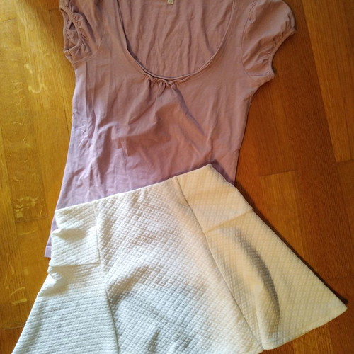 Σετ xsmall φούστα Bershka και μπλούζα Massimo Dutti σαν καινούργιο