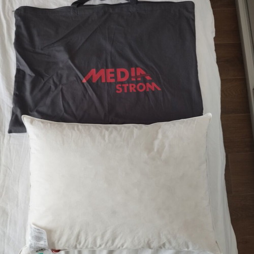 Media Strom anatomical sleep pillow, hypoallergenic, new