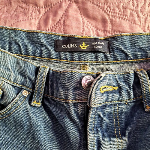 Colin's denim shorts medium light wash like new, size S 36 8