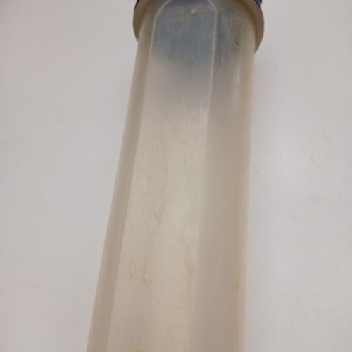 Tupperwear Taper Roi used for oil