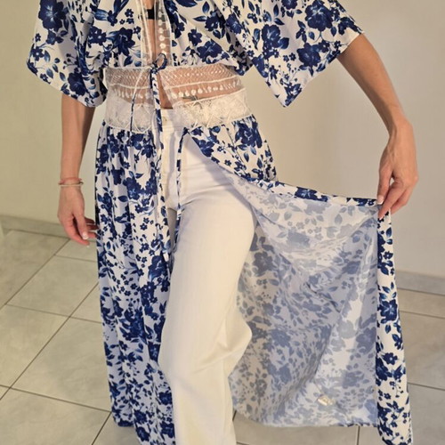 Kimono dress white-blue floral with lace details and belt, like new