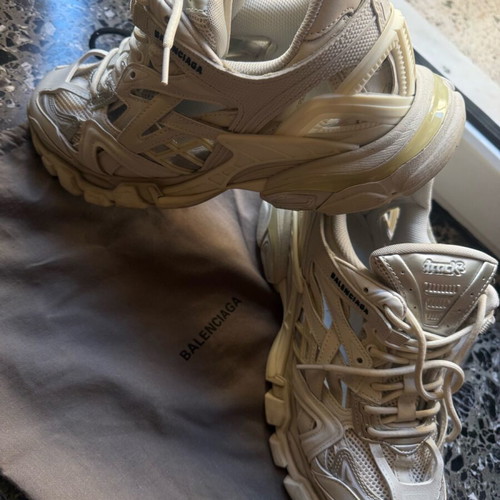 Balenciaga Track 2 sneakers like new, size 43, white