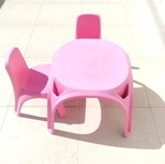 Table with 2 chairs used