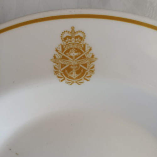 Canadian Armed Forces soup plate like new, diameter 23 cm