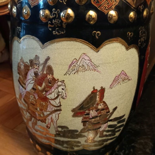 Porcelain floor decorative piece handmade with Japanese paintings