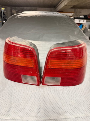 Golf 4 rear light pair, genuine, like new