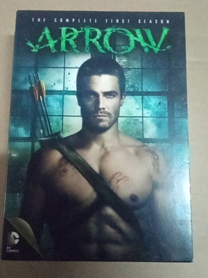 Arrow πλήρης πρώτη σεζόν DVD με αγγλικούς υπότιτλους