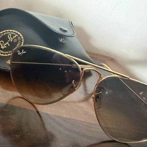 Ray-Ban women's sunglasses like new with gold frame
