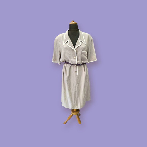 Vintage 100% silk dress like new, size L-XL, beige