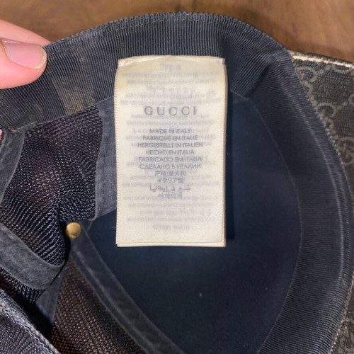 Gucci Kingsnake Print GG Supreme Baseball Hat used, bad condition
