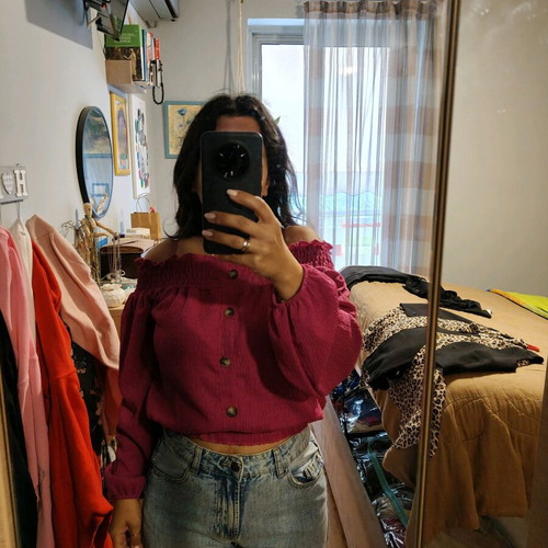 Off-shoulder blouse like new, pink and purple
