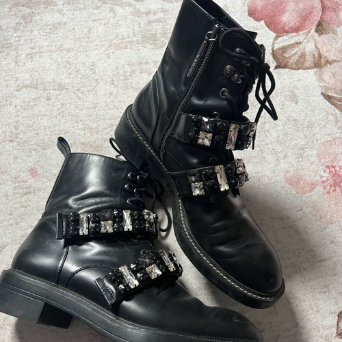 Zara women's black boots with decorative stones and buckles used, size 39