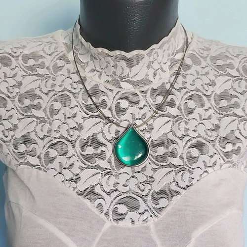 Choker necklaces like new, set of 3 pieces