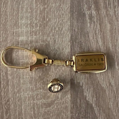 Iraklis Thessalonikis Keychain and Pin like new, collectible 1988