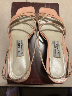 Thomas Shoes leather handmade sandals size 39, like new, pink nude