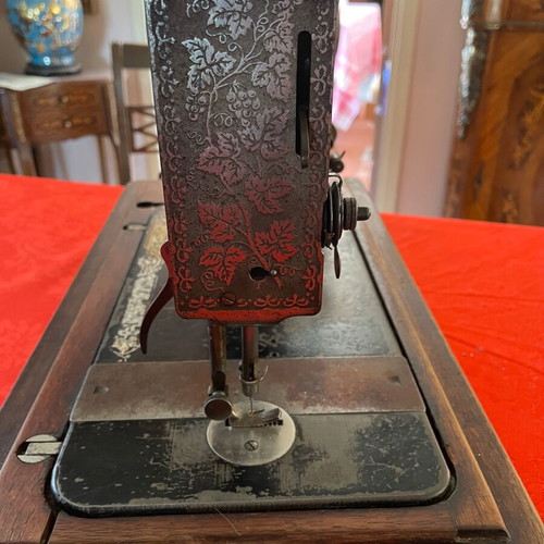Final price! Singer sewing machine antique, manual, from 1902, with serial number R1287728.