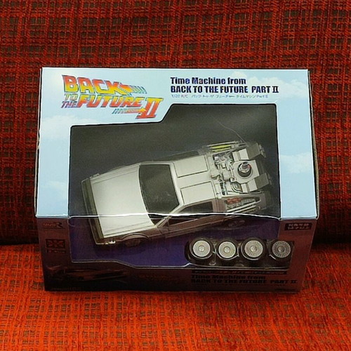 Time Machine (Delorean) 1/20 R/C from Back to the Future Part II new