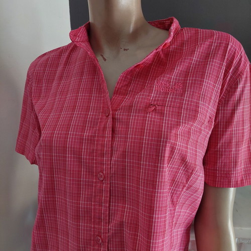 Jack Wolfskin women's short-sleeve checked shirt large, like new, fuchsia