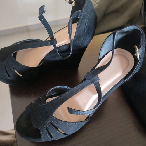 Ankle boots and sandal almost new, pack of 3 pairs