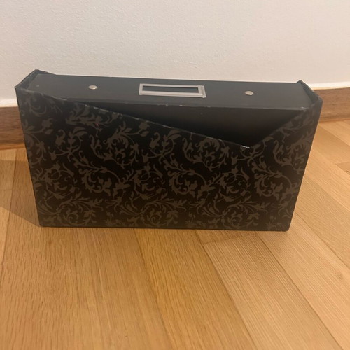 Embossed case for CD/DVD like new, 48 slots