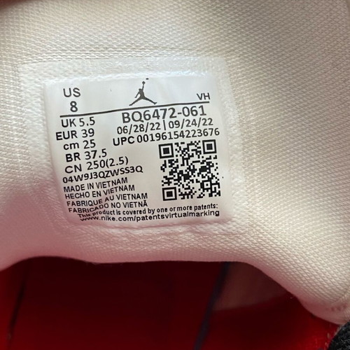 Jordan sneakers like new, size 39