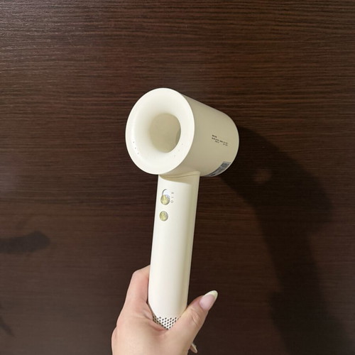 Hairdryer used for quick styling and fast drying