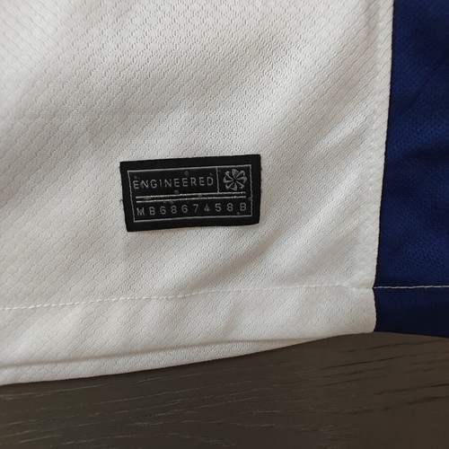 Tottenham jersey size small, like new, official replica