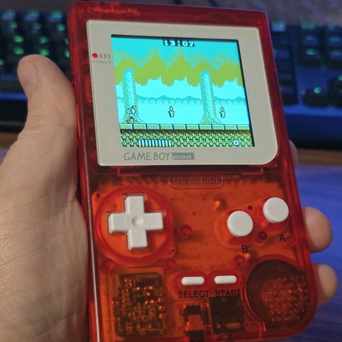 Gameboy Pocket refurbished with IPS screen and new shell
