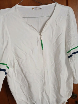Derpouli blouse new, white with zipper