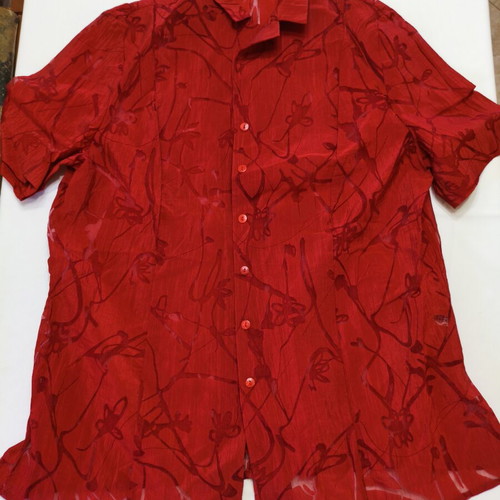 Women's red shirt with see-through patterns size XL like new